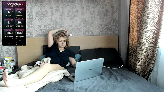 purebeautie13 online show from January 2, 2025, 10:37 am