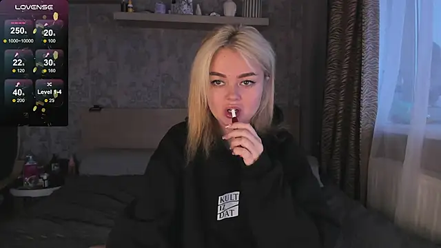 purebeautie13 online show from January 29, 2025, 12:13 pm