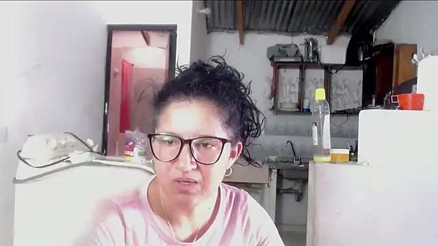 Snapshot of Angelinna_Milf chatting on November 7, 2025, 8:46 pm Angelinna Milf online show from November 7, 2025, 8:46 pm