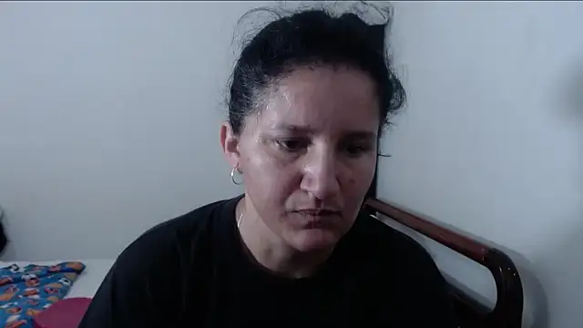 Snapshot of Angelinna_Milf chatting on November 6, 2025, 5:06 pm Angelinna Milf online show from November 6, 2025, 5:06 pm