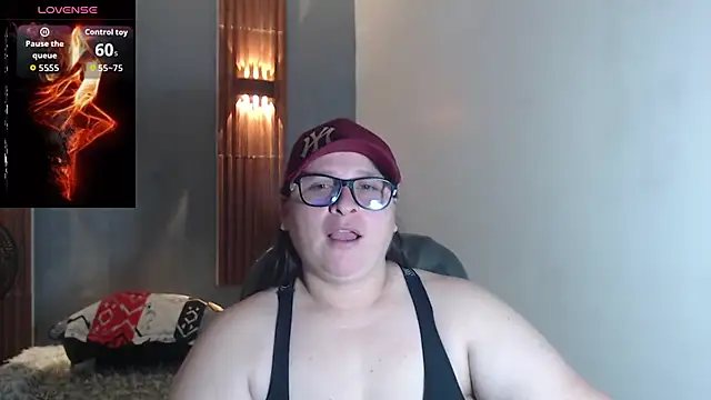 Snapshot of katty_femdom chatting on October 2, 2025, 12:41 pm katty femdom online show from October 2, 2025, 12:41 pm