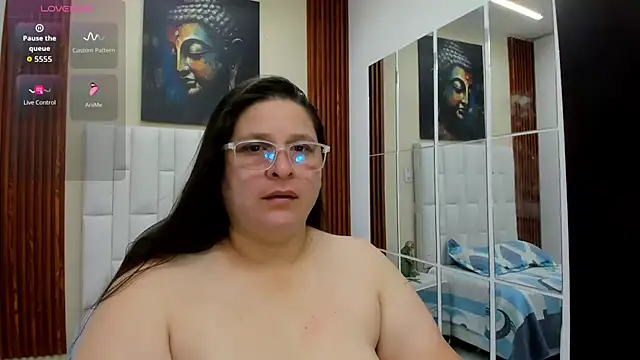 Snapshot of katty_femdom chatting on July 11, 2026, 9:42 am katty femdom online show from July 11, 2026, 9:42 am