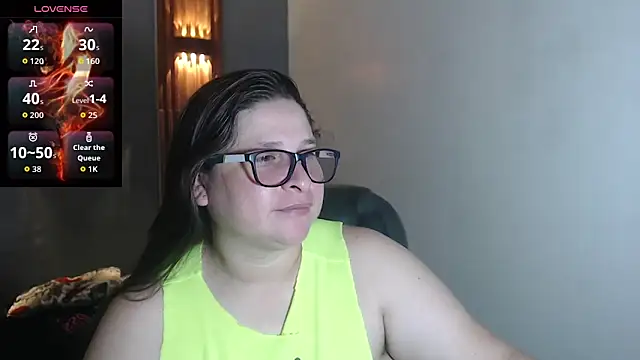 Snapshot of katty_femdom chatting on October 15, 2025, 12:35 pm katty femdom online show from October 15, 2025, 12:35 pm