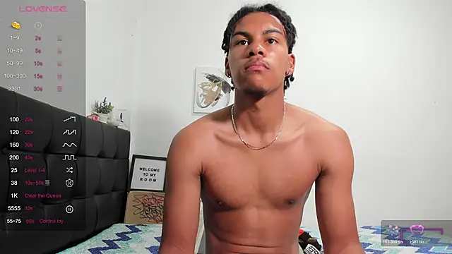 Snapshot of RoddyRich11 chatting on November 3, 2025, 11:58 am RoddyRich11 online show from November 3, 2025, 11:58 am