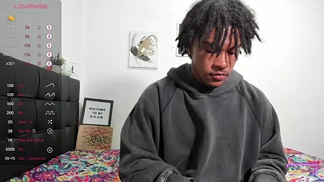 Snapshot of RoddyRich11 chatting on October 4, 2025, 11:50 pm RoddyRich11 online show from October 4, 2025, 11:50 pm