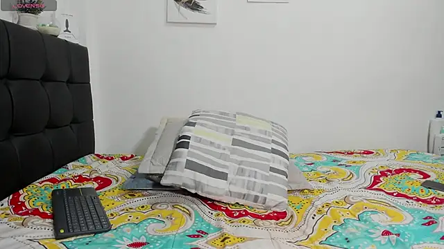 Snapshot of RoddyRich11 chatting on February 24, 2025, 2:37 pm RoddyRich11 online show from February 24, 2025, 2:37 pm