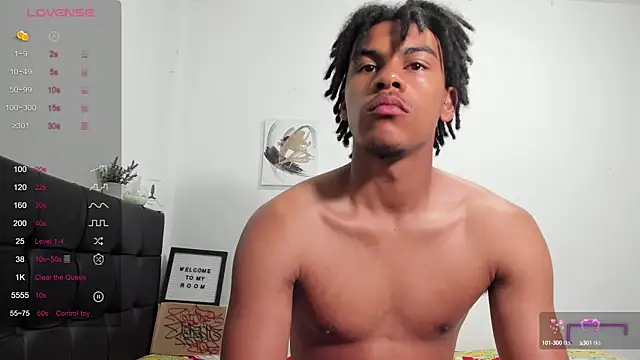 Snapshot of RoddyRich11 chatting on September 19, 2025, 11:47 am RoddyRich11 online show from September 19, 2025, 11:47 am