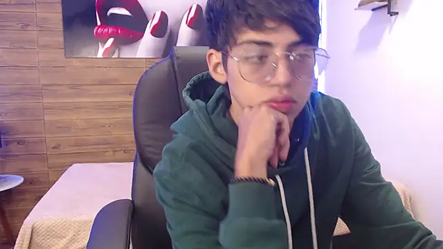 jhoellx online show from February 22, 2025, 1:02 pm