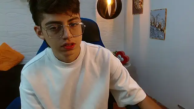 Snapshot of jhoellx chatting on September 28, 2025, 12:34 pm jhoellx online show from September 28, 2025, 12:34 pm