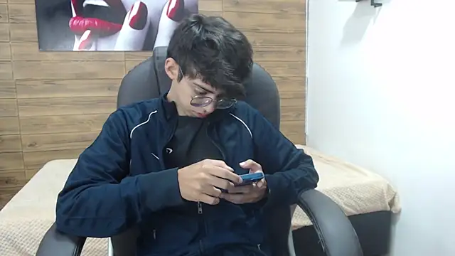 jhoellx online show from February 18, 2025, 12:49 pm
