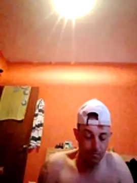 Snapshot of Fabiocapao01 chatting on October 26, 2025, 9:48 pm Fabiocapao01 online show from October 26, 2025, 9:48 pm