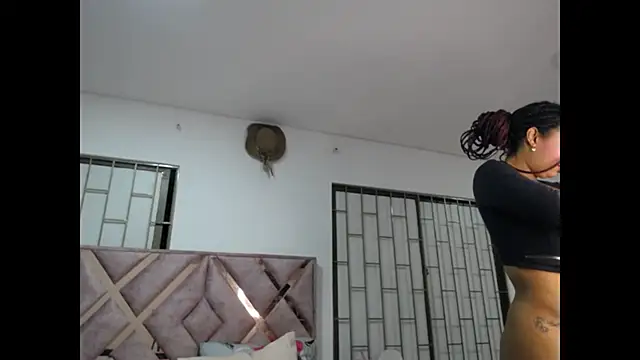 diabla sexyboobs online show from April 30, 2026, 3:02 am