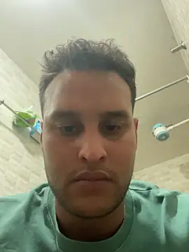 Snapshot of Cristian_099 chatting on July 8, 2026, 10:21 pm Cristian 099 online show from July 8, 2026, 10:21 pm