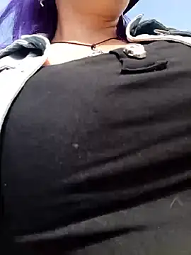 sophie banger online show from November 17, 2025, 6:45 pm