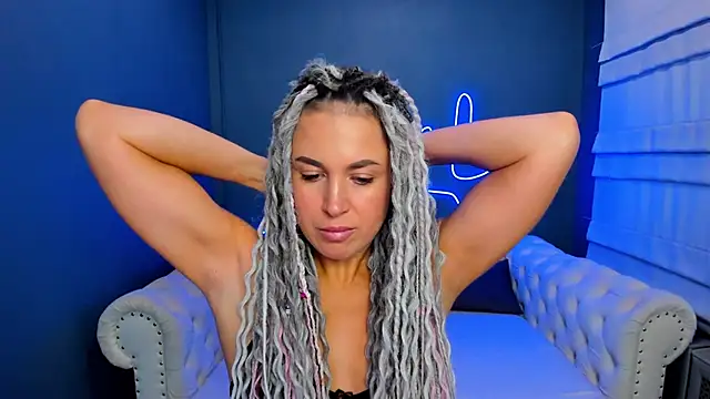 Snapshot of rock_n_roxy chatting on September 20, 2025, 1:21 am rock n roxy online show from September 20, 2025, 1:21 am