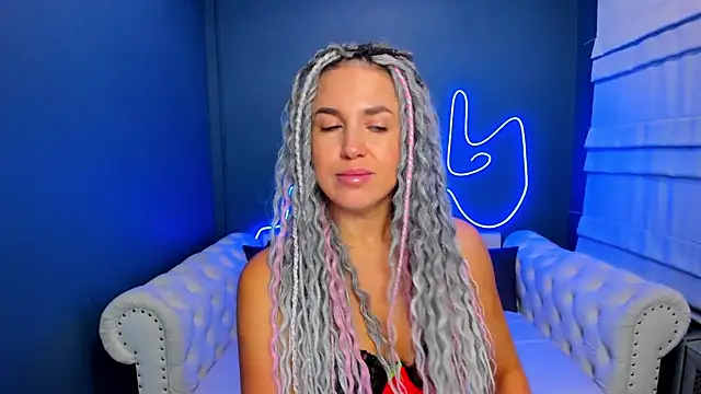 Snapshot of rock_n_roxy chatting on September 24, 2025, 1:24 am rock n roxy online show from September 24, 2025, 1:24 am