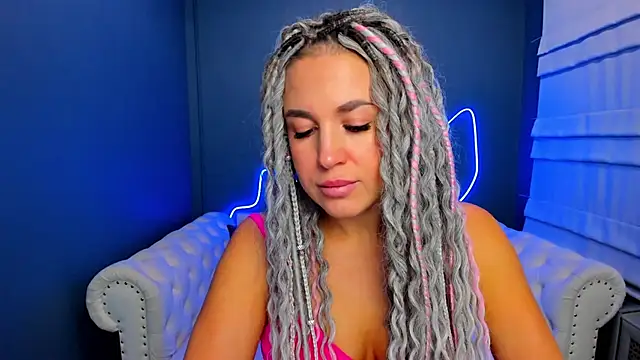 Snapshot of rock_n_roxy chatting on September 29, 2025, 1:34 am rock n roxy online show from September 29, 2025, 1:34 am