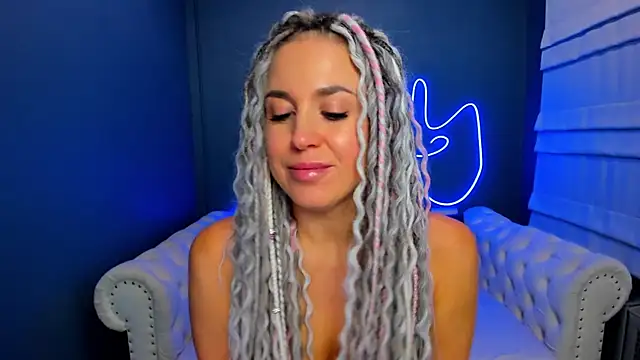 Snapshot of rock_n_roxy chatting on October 23, 2025, 1:26 am rock n roxy online show from October 23, 2025, 1:26 am