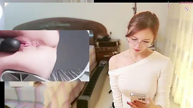 Krismil3 online show from February 6, 2026, 11:39 am