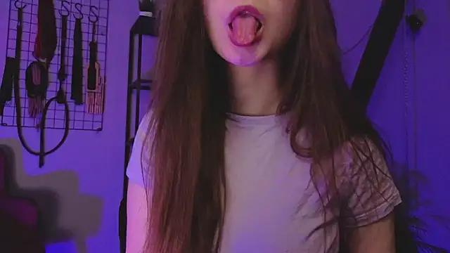 CassieCool online show from October 19, 2025, 12:19 pm