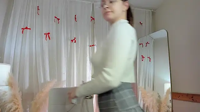 CassieCool online show from December 21, 2025, 12:51 pm