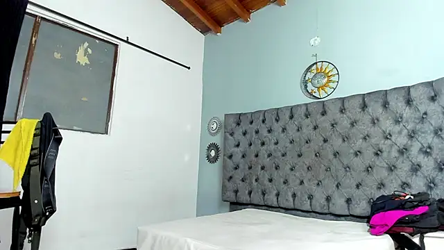 Snapshot of jhonjairo85_ chatting on March 14, 2025, 10:07 am jhonjairo85  online show from March 14, 2025, 10:07 am