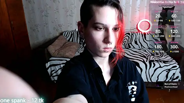 Snapshot of Miya_Wey_ chatting on February 21, 2025, 7:21 pm Miya Wey online show from February 21, 2025, 7:21 pm