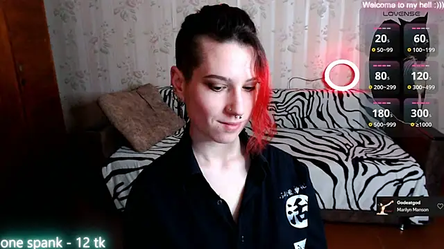 Snapshot of Miya_Wey_ chatting on February 21, 2025, 12:38 pm Miya Wey online show from February 21, 2025, 12:38 pm