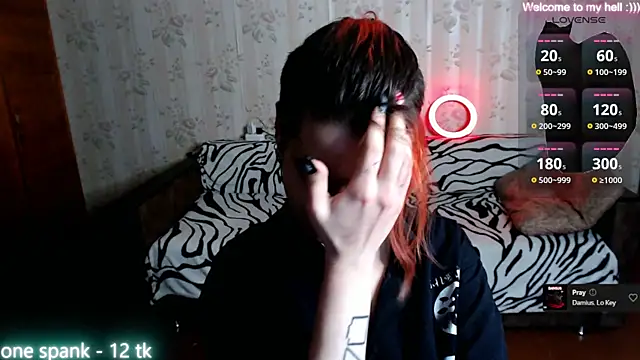 Snapshot of Miya_Wey_ chatting on February 2, 2025, 5:37 pm Miya Wey online show from February 2, 2025, 5:37 pm