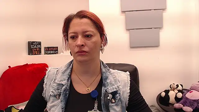 eva twiss online show from April 14, 2026, 12:21 pm