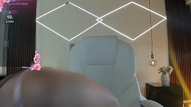 BellaClaiir online show from January 14, 2026, 2:09 pm