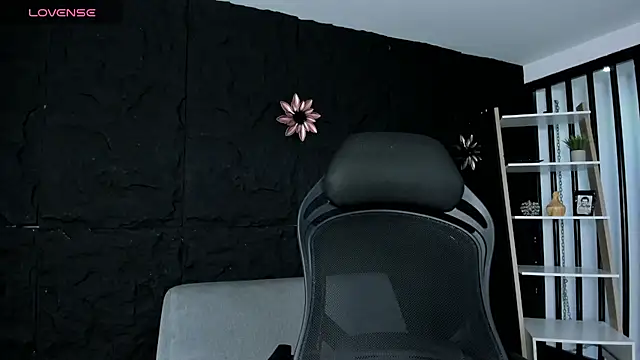 JackRibas  online show from November 5, 2025, 4:37 am