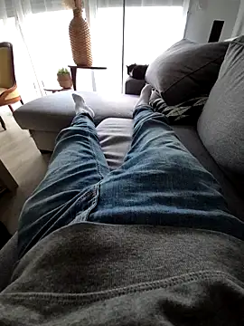 Snapshot of Bretoncool chatting on February 7, 2026, 4:26 pm Bretoncool online show from February 7, 2026, 4:26 pm