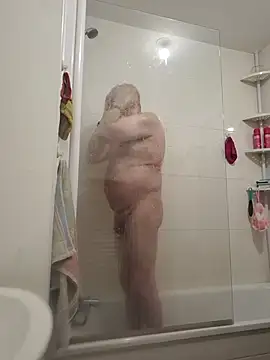 Snapshot of Bretoncool chatting on October 27, 2025, 9:54 am Bretoncool online show from October 27, 2025, 9:54 am