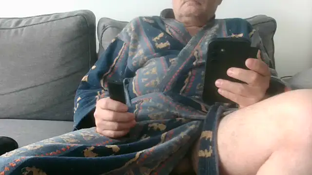 Snapshot of Bretoncool chatting on September 28, 2025, 7:37 am Bretoncool online show from September 28, 2025, 7:37 am