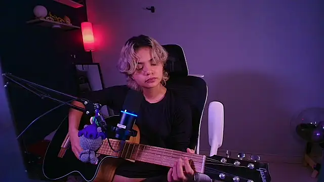 marlena3312 online show from February 5, 2026, 1:51 pm