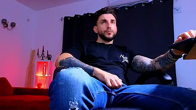 MightyAaron66 online show from September 10, 2025, 3:55 pm