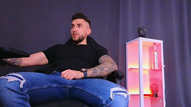 MightyAaron66 online show from February 18, 2025, 5:09 pm