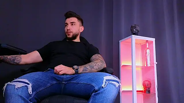 MightyAaron66 online show from March 22, 2025, 2:27 am