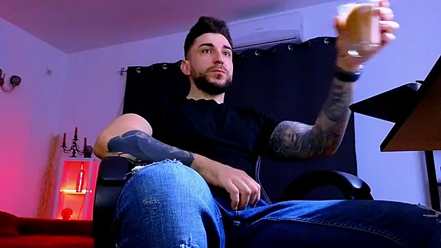 MightyAaron66 online show from March 30, 2026, 4:14 am