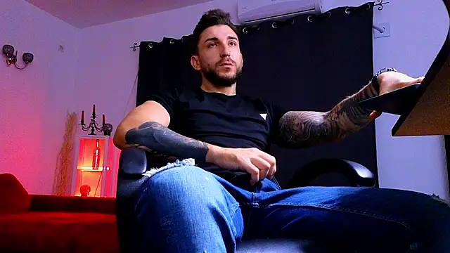 MightyAaron66 online show from September 12, 2025, 1:39 am