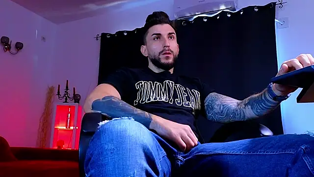 Snapshot of MightyAaron66 chatting on September 24, 2025, 6:09 am MightyAaron66 online show from September 24, 2025, 6:09 am