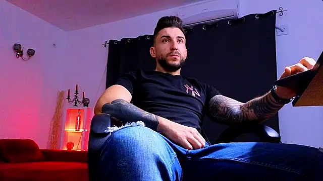 MightyAaron66 online show from September 15, 2025, 2:01 am