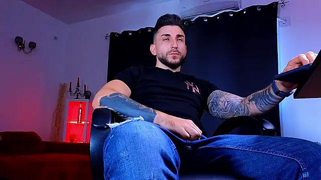 MightyAaron66 online show from September 14, 2025, 1:55 pm