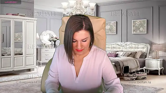 KiraRoxx online show from February 20, 2025, 2:35 pm