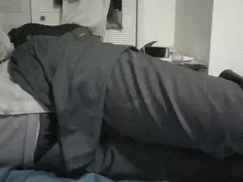 Snapshot of Emilylyn2501 chatting on January 24, 2025, 9:28 am Emilylyn2501 online show from January 24, 2025, 9:28 am