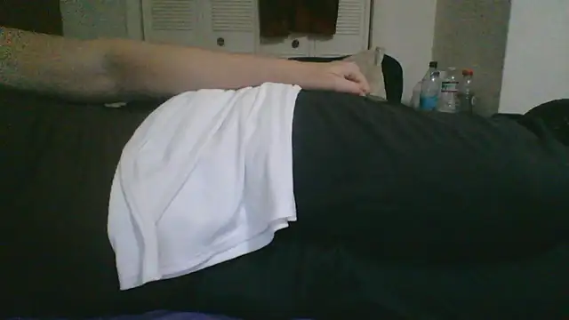 Snapshot of Emilylyn2501 chatting on January 12, 2026, 2:29 am Emilylyn2501 online show from January 12, 2026, 2:29 am