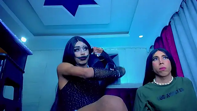 Snapshot of NahomiCamper chatting on October 13, 2025, 11:05 pm NahomiCamper online show from October 13, 2025, 11:05 pm