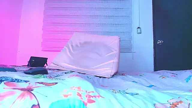 Snapshot of kata_hazel chatting on September 26, 2025, 7:32 pm kata hazel online show from September 26, 2025, 7:32 pm