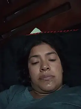 arianithaxox online show from December 17, 2025, 10:48 pm